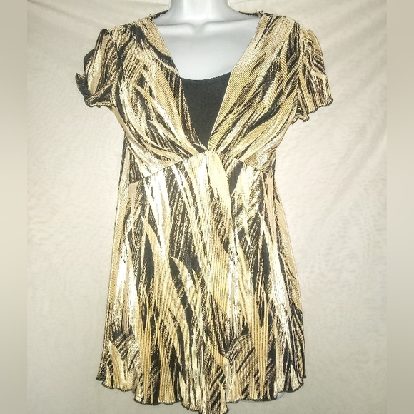 Connected Faux Chemise Top - Picture 1 of 3